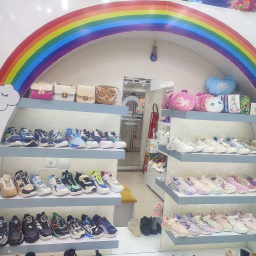 عکس کیف و کفش بچگانه رنگین کمون