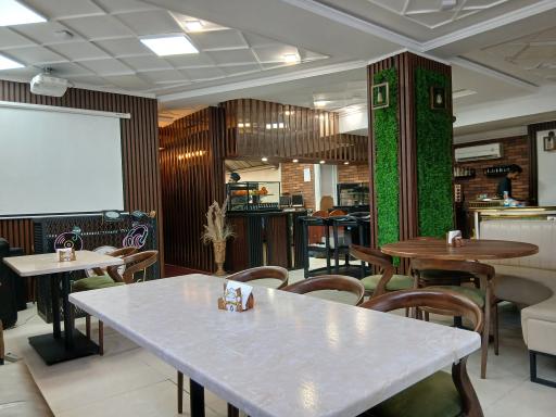 عکس کافه رستوران خورشید خانوم