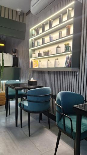 عکس کافه کاکتوس