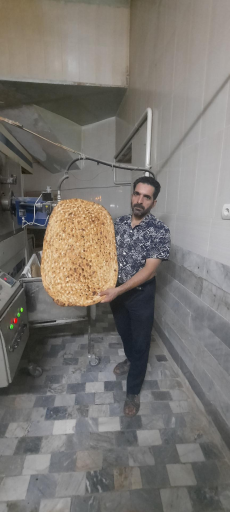 عکس تولیدی نان قائم