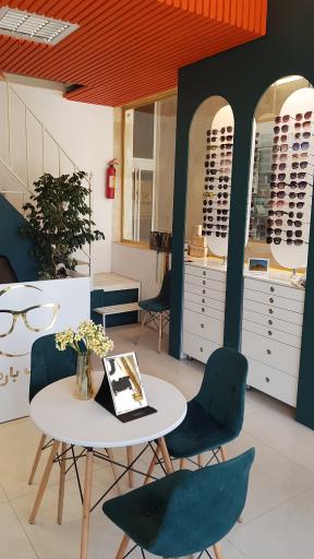 عکس عینک سازی و بینایی سنجی بارمان