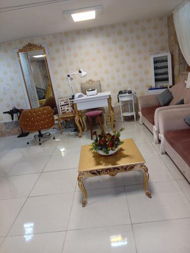 عکس سالن زیبایی آترین 