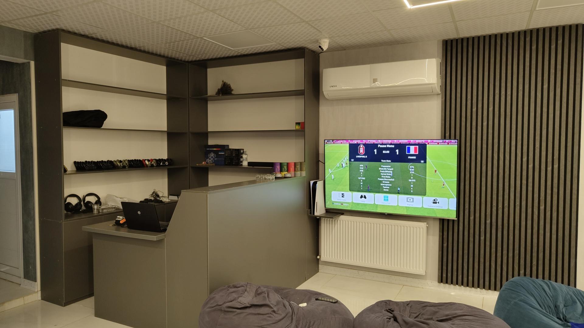 عکس کافه گیم رادیکال