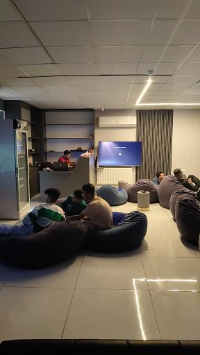 عکس کافه گیم رادیکال