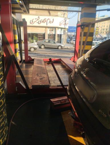 عکس تعمیرگاه و جلوبندی سازی هادی شعبه 1