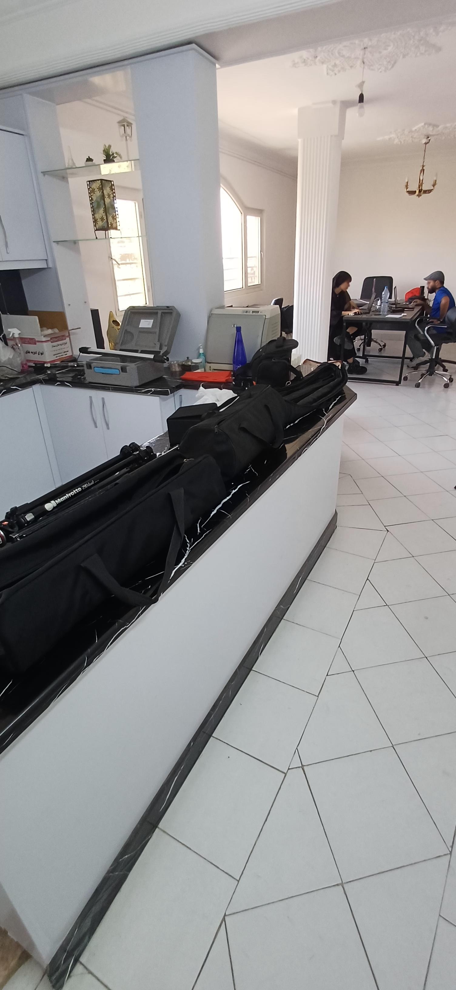 عکس شرکت پدید آورندگان سروش