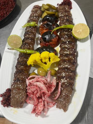 عکس باغ رستوران هزار و یک 1001 شب