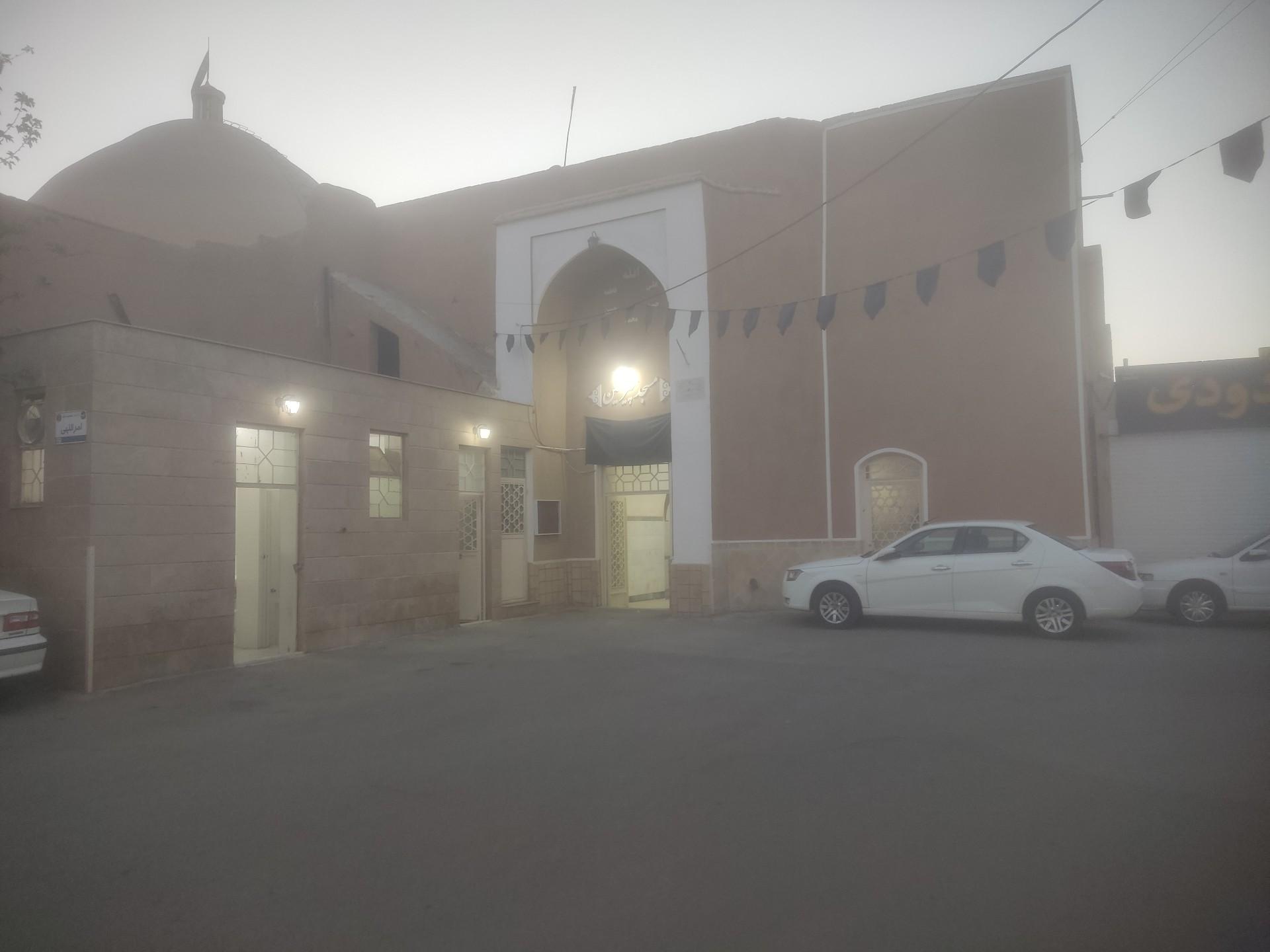 عکس مسجد پیر حسین
