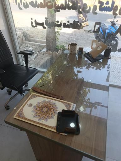 عکس مشاورین املاک دهقان