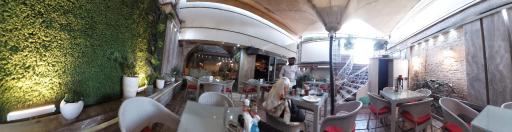 عکس رستوران درخت ژینکو