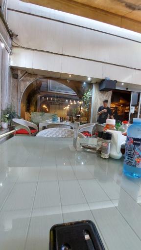 عکس رستوران درخت ژینکو