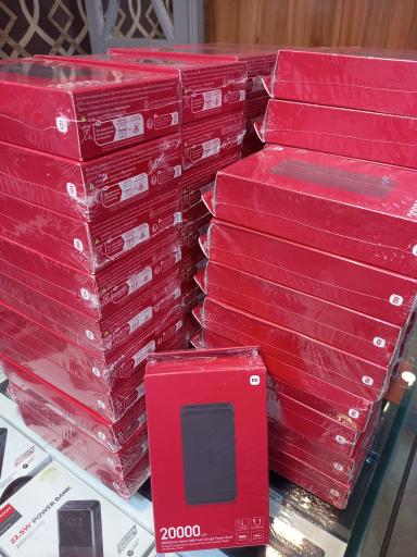 عکس پخش لوازم جانبی موبایل و کامپیوتر عقیق