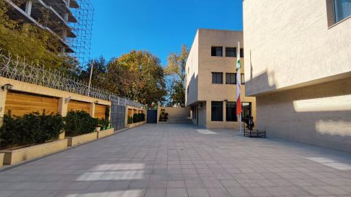 دبیرستان دخترانه دوره اول دولتی بانو همایونی