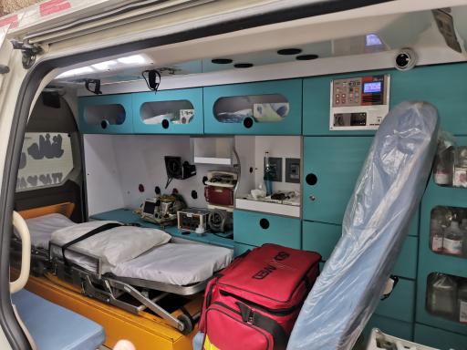 عکس آمبولانس خصوصی حافظ