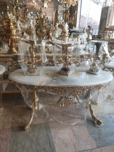 عکس فروشگاه لوستر برنزی نگین طلایی