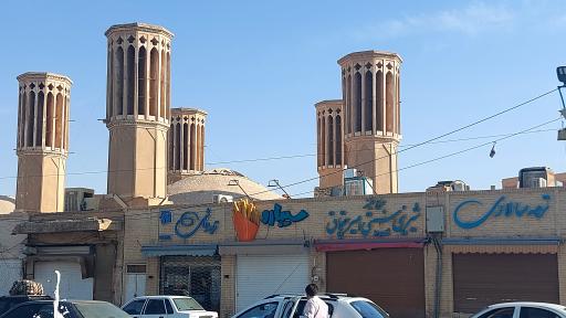 آب انبار بزرگ امیر چخماق