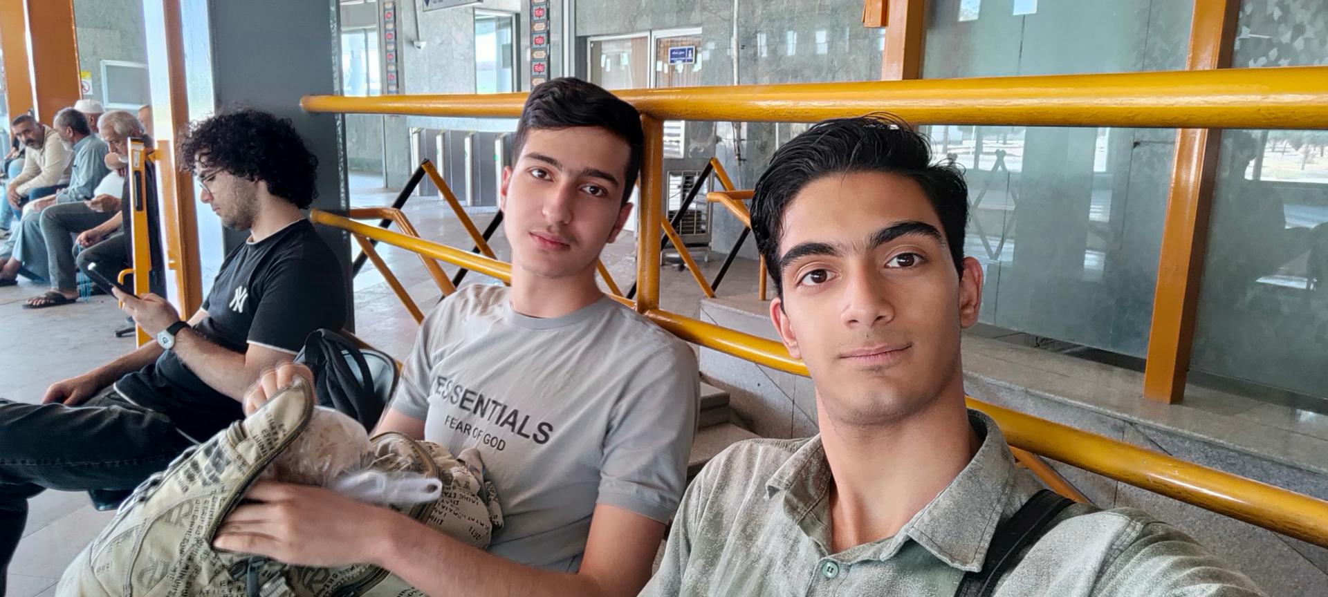 عکس ایستگاه مترو وکیل آباد