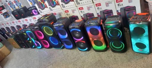 عکس پخش لوازم جانبی موبایل و کامپیوتر عقیق