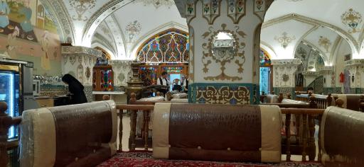 عکس سفره خانه سنتی باستانی