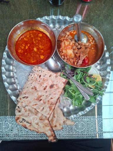 عکس سفره خانه سنتی باستانی