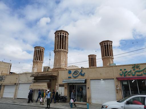 عکس آب انبار بزرگ امیر چخماق