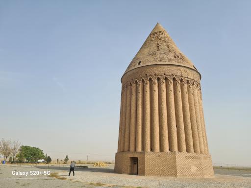 عکس برج رادکان