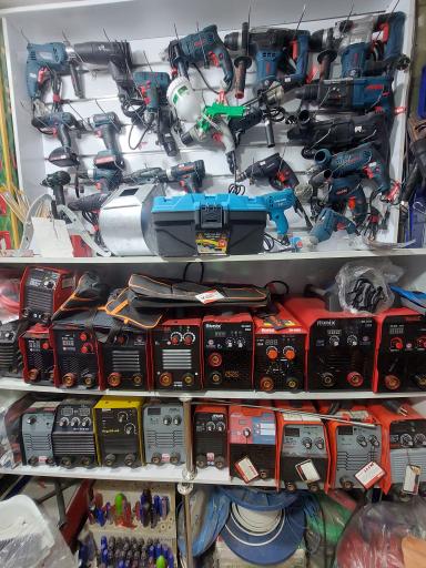 عکس رنگ و ابزار پرچیانی