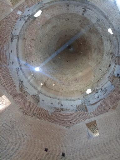 عکس برج رادکان