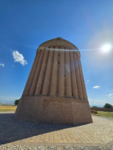 عکس برج رادکان