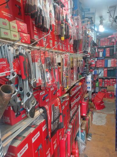 عکس رنگ و ابزار پرچیانی