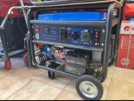 عکس رنگ و ابزار پرچیانی