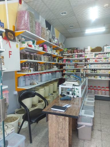 عکس عطاری گیاهان دارویی و طب سنتی طیرانی