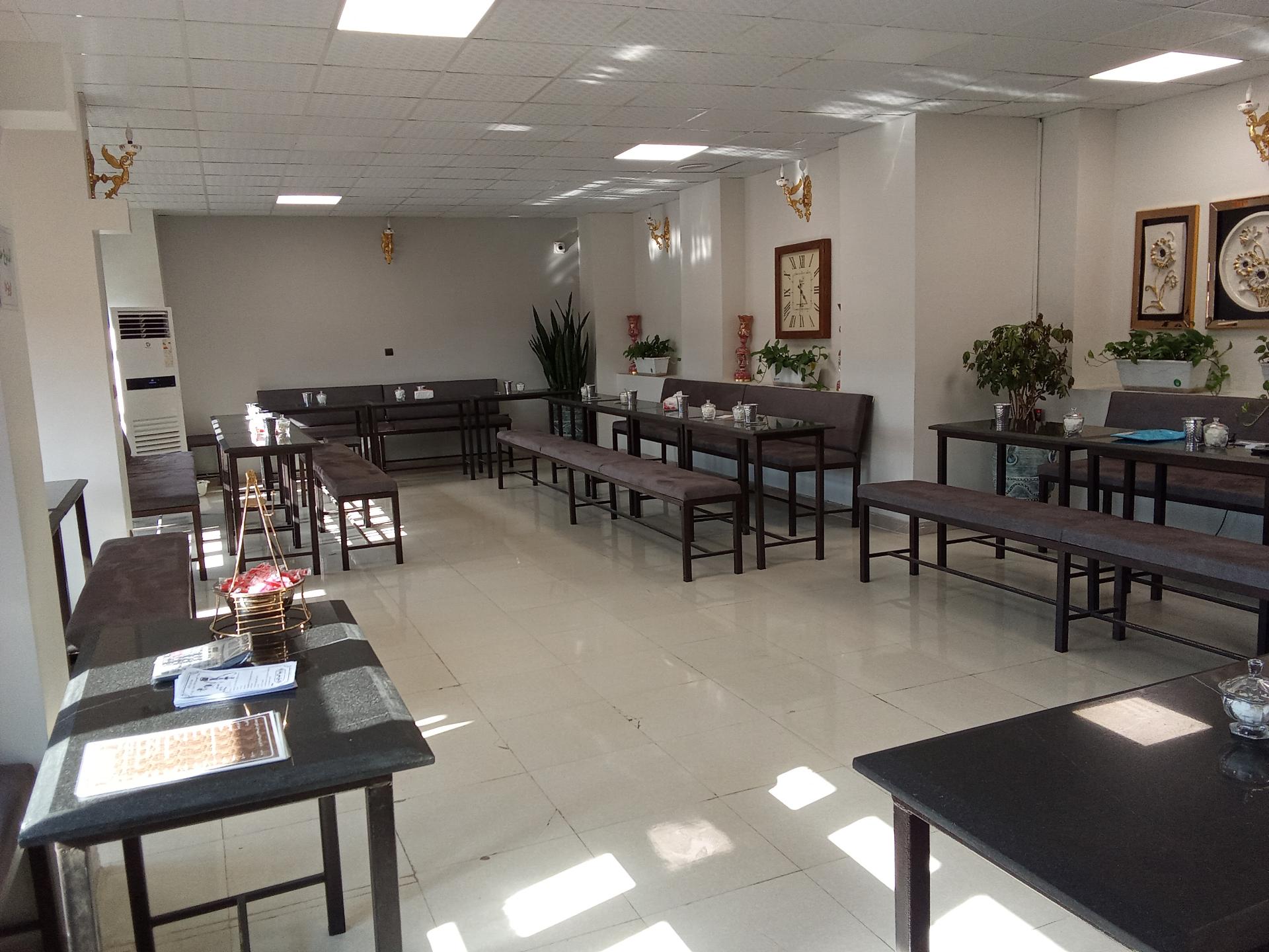 عکس سفره خانه سرای سنتی پامنار