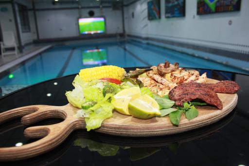 عکس مجموعه ورزشی و استخر آوا ویژه آقایان