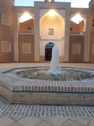 عکس عمارت مجید آباد 