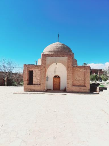 عکس مسجد و آرامستان باغشجرد