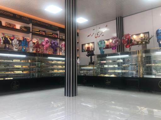 عکس کافه شیرینی ترمه