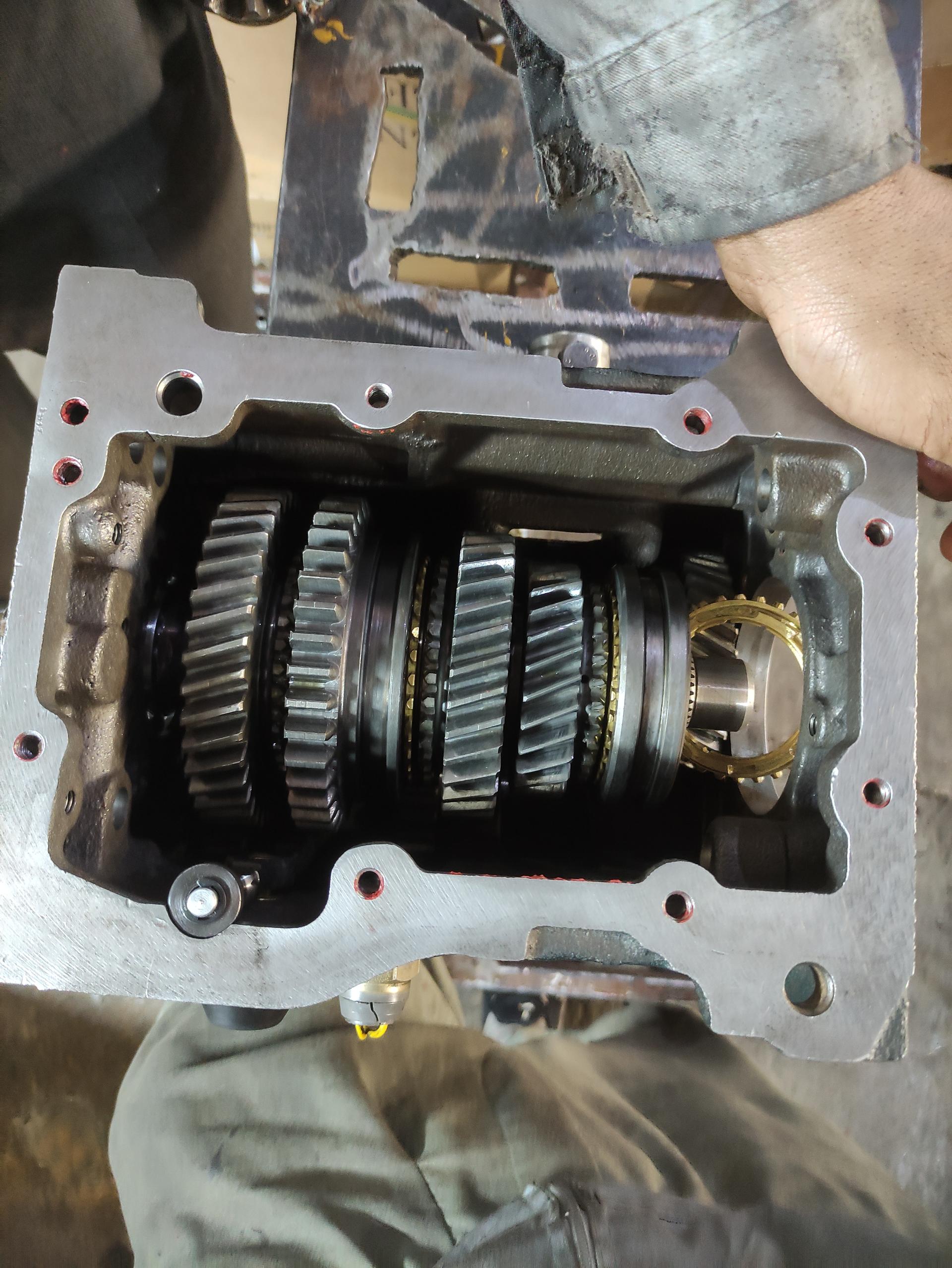 عکس تعمیرگاه مستر نیسان