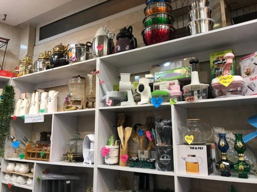 عکس ارزانسرای ظروف پلاستیک الهی