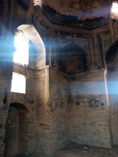 عکس چهار طاقی