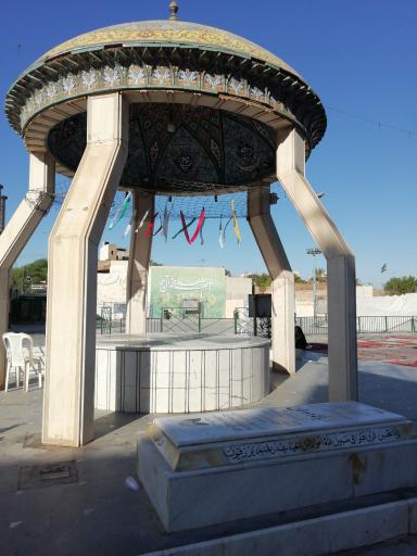 عکس مزار شهید مدافع حرم سید عمار موسوی 