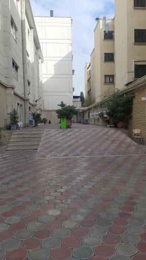 عکس دانشکده شیمی دارویی دانشگاه علوم پزشکی آزاد اسلامی تهران