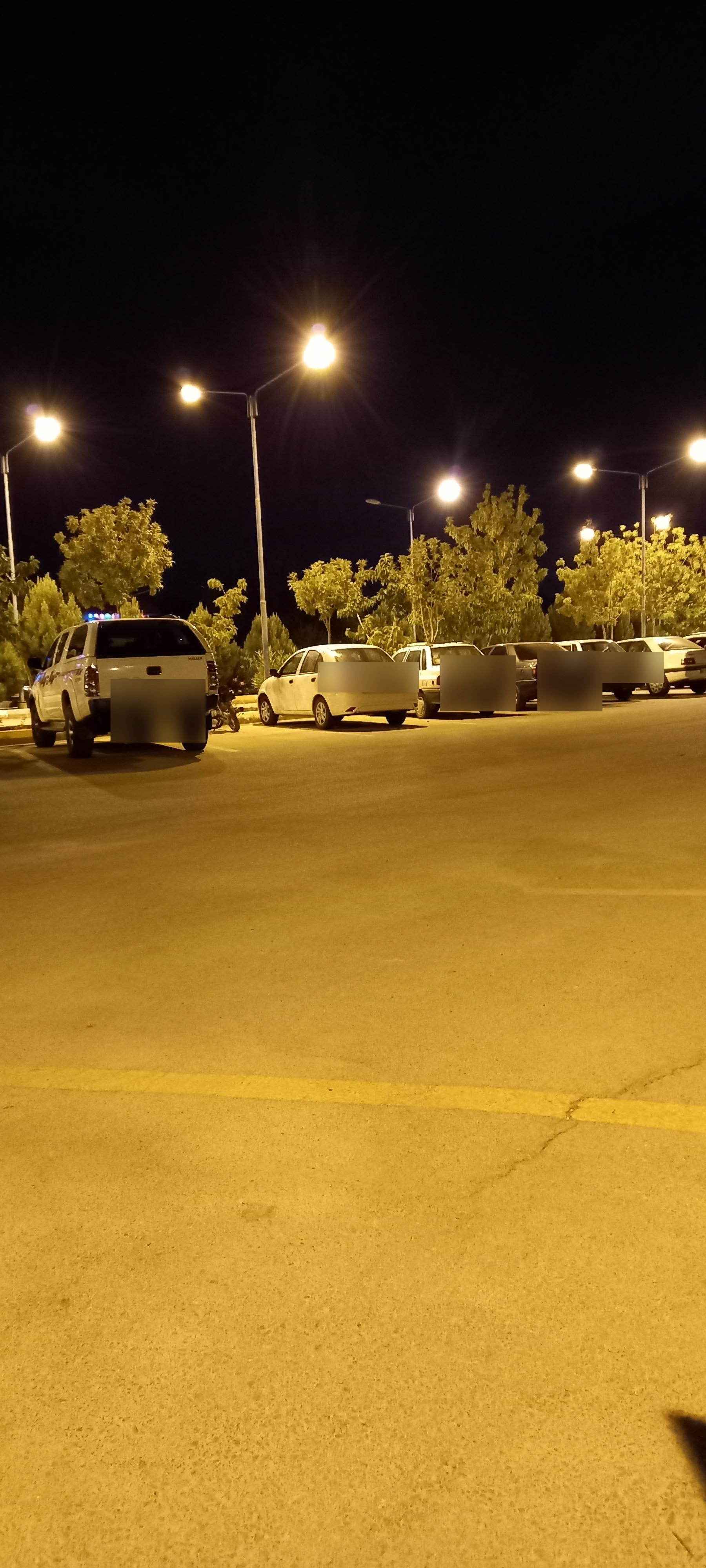 عکس پارکینگ استخر و سونای پایگاه هوایی هشتم شکاری 