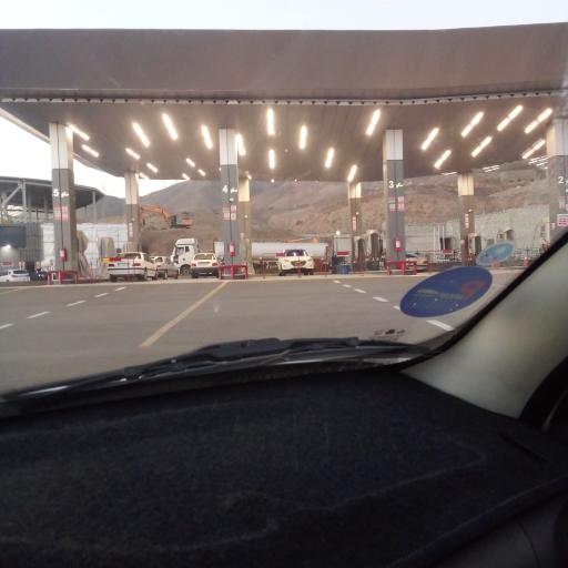 عکس پمپ بنزین تاراز