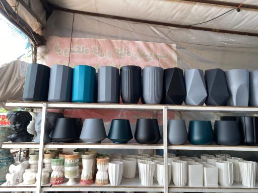 عکس گلدان آب و خاک