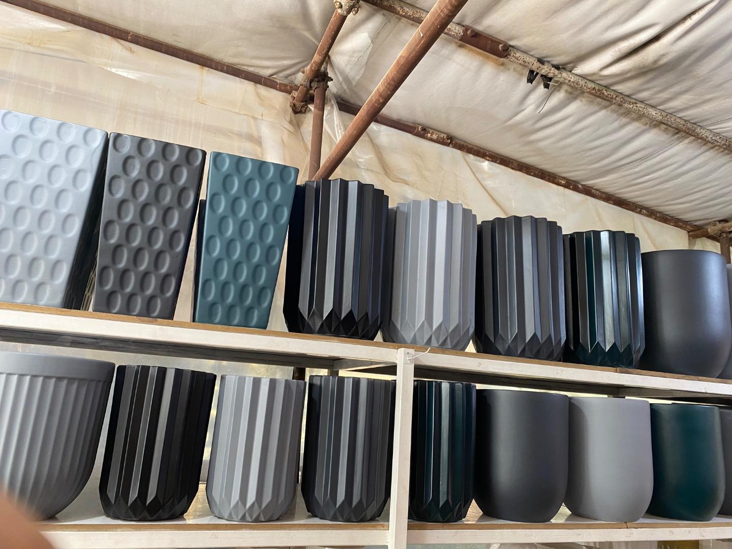 عکس گلدان آب و خاک