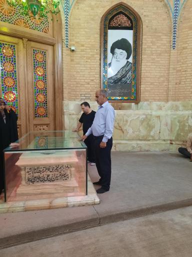 عکس مرقد علامه سید محمد حسین طباطبائی