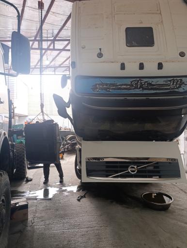 عکس تعمیرگاه حمید روبندی