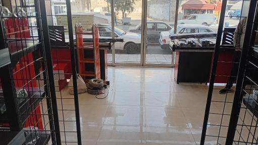 عکس افق کوروش محمدشهر میدان توحید 
