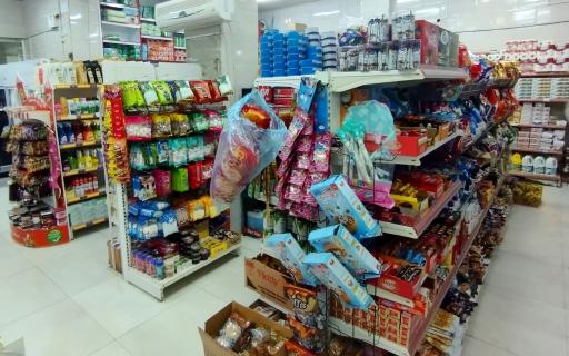 عکس سورنا مارکت شاهین مال